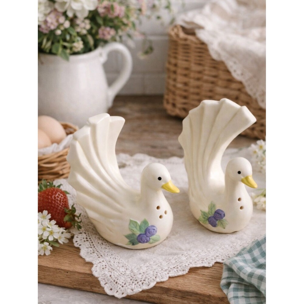 Vintage Swan Salt & Pepper Shakers Set Floral White Ceramic Ducks Cottagecore